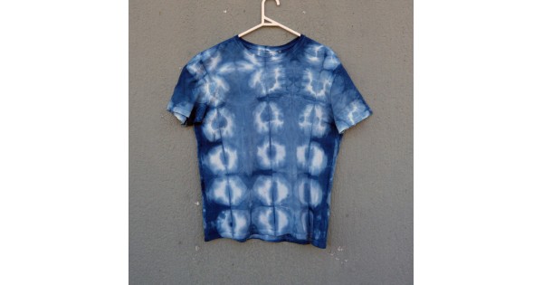 Natural Dyes - Indigo Shibori T-shirt